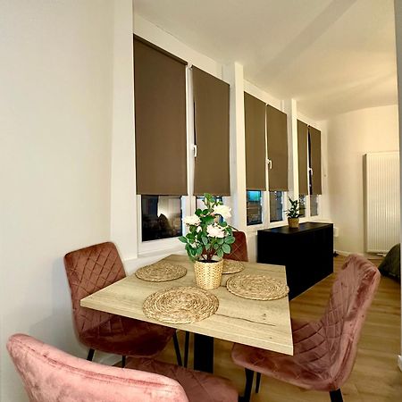 Luxury Suites Mons By Rikas Hotels ภายนอก รูปภาพ