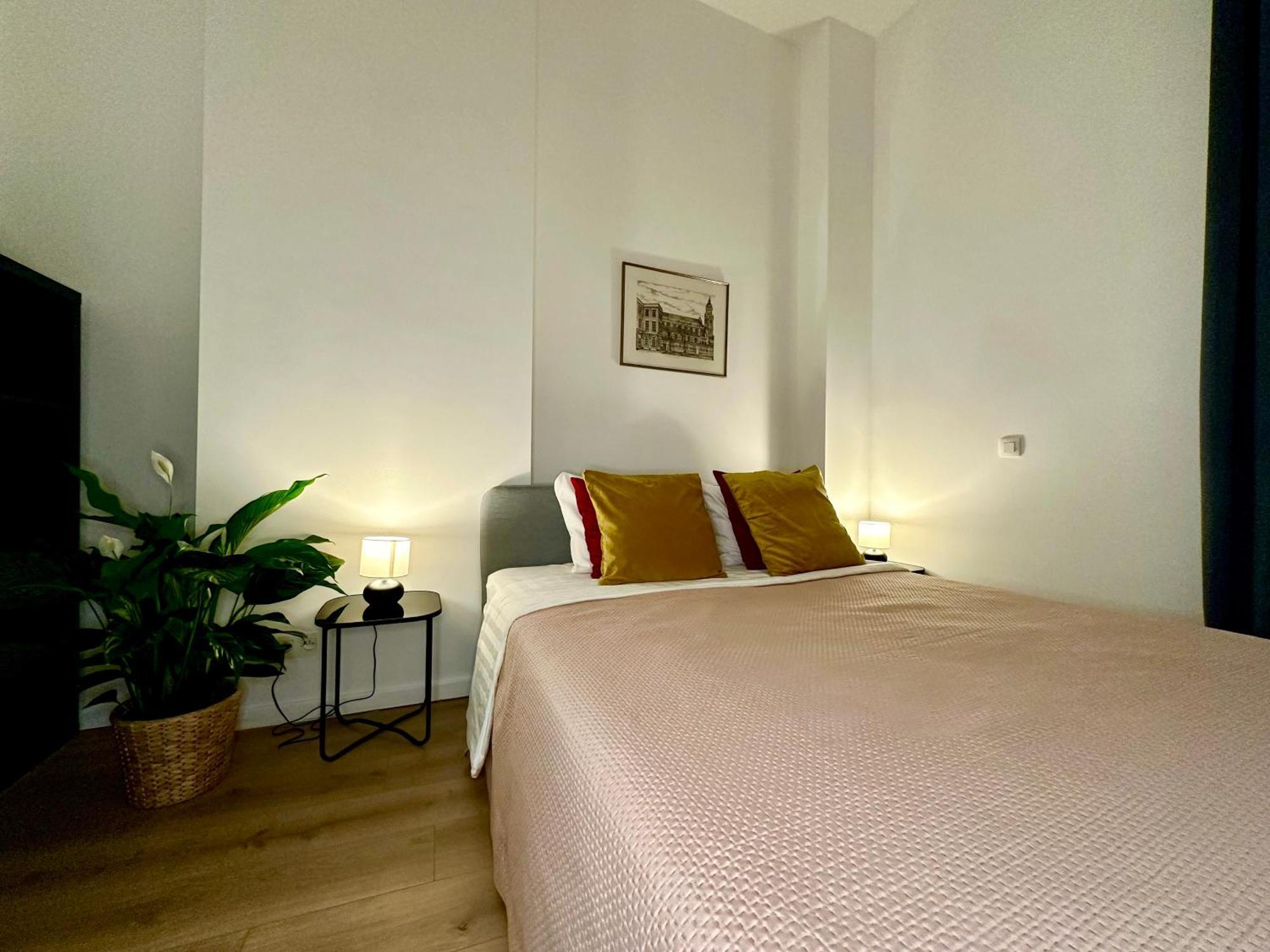 Luxury Suites Mons By Rikas Hotels ภายนอก รูปภาพ