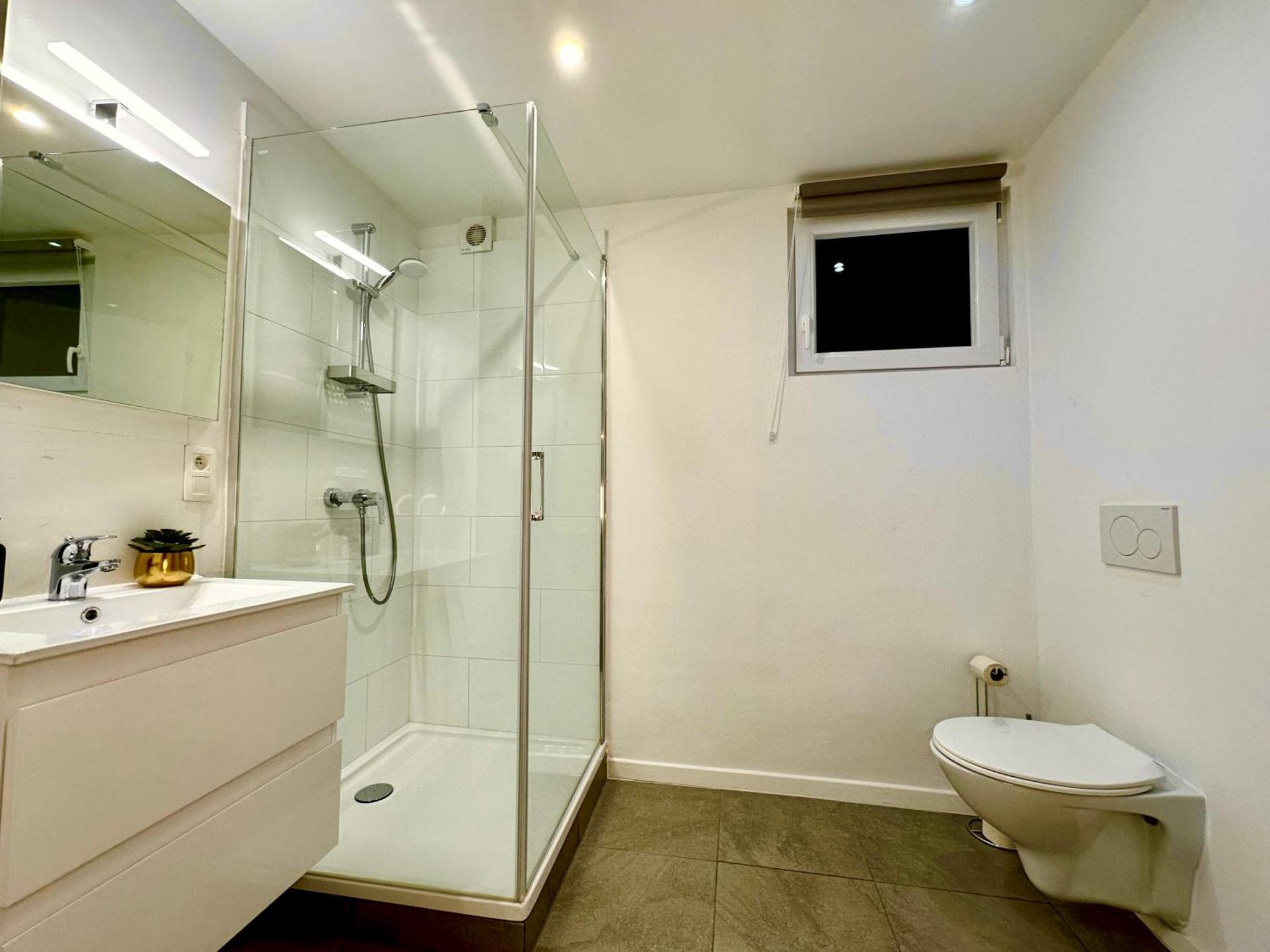 Luxury Suites Mons By Rikas Hotels ภายนอก รูปภาพ